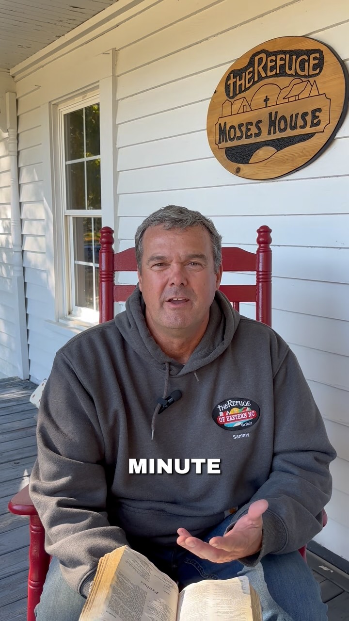 Presenting another Minute of Refuge! Dive into the beginning of Psalms with us to start off your week!